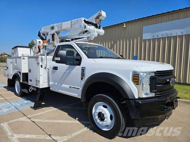 Ford F-550 Piattaforme autocarrate