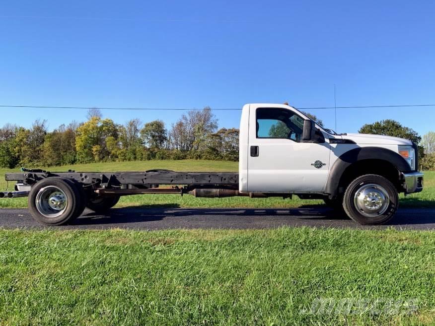 Ford F-550 Autocabinati