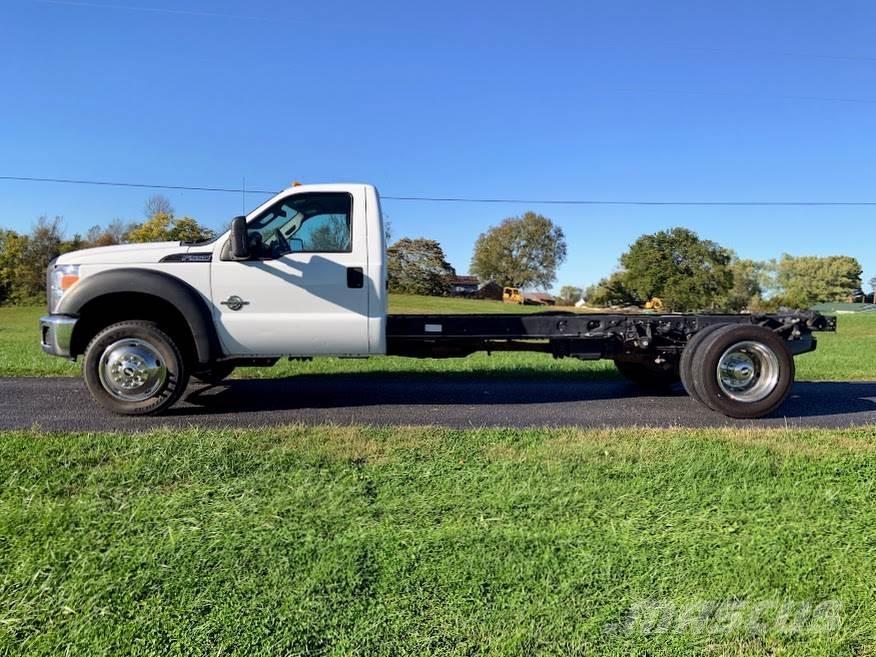 Ford F-550 Autocabinati