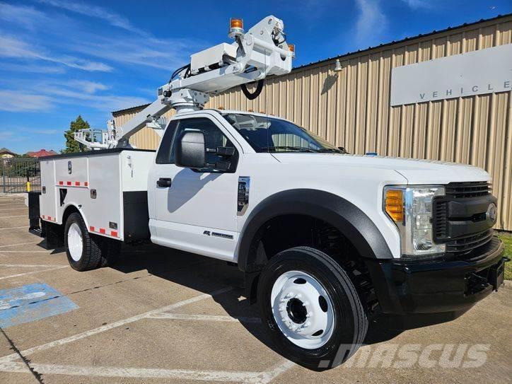 Ford F-550 Piattaforme autocarrate