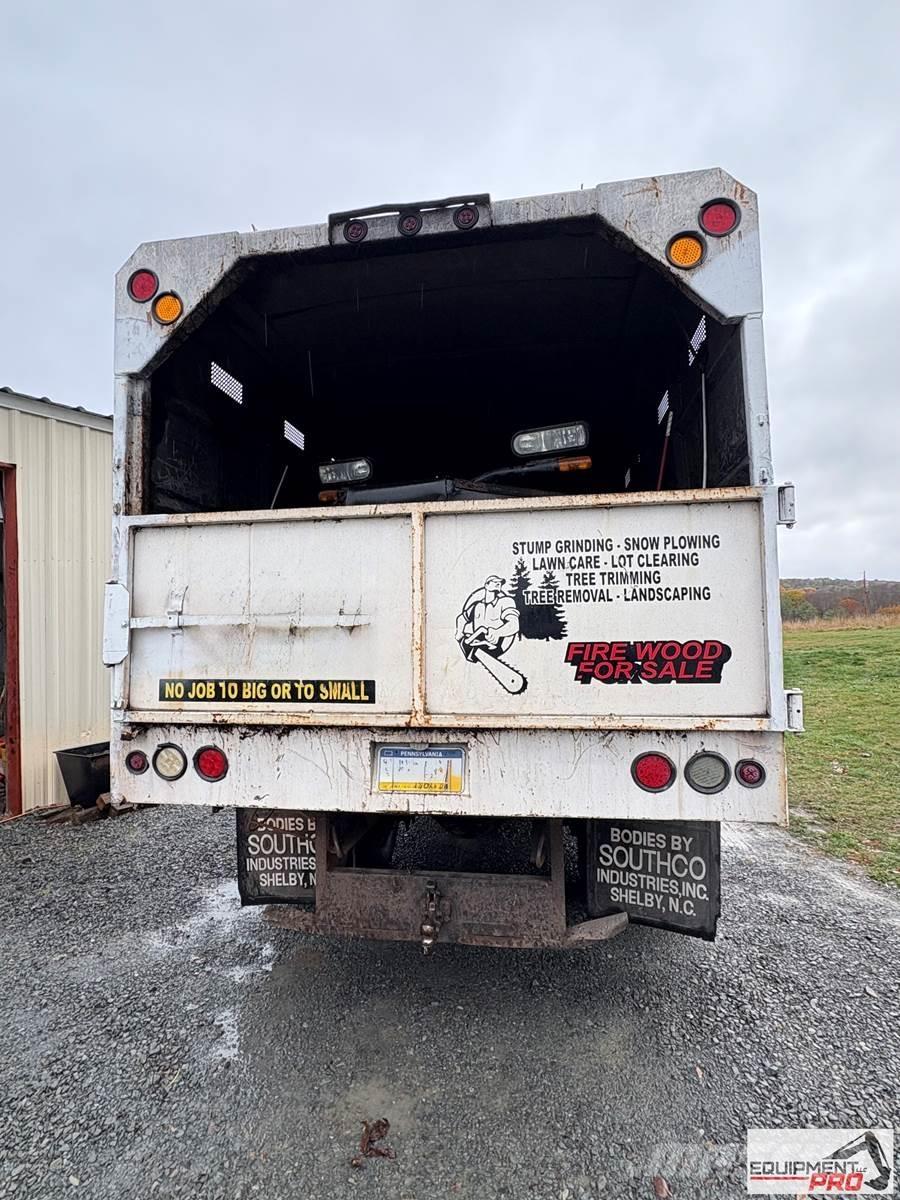 Ford F-650 Autocarri per segatura e cippato