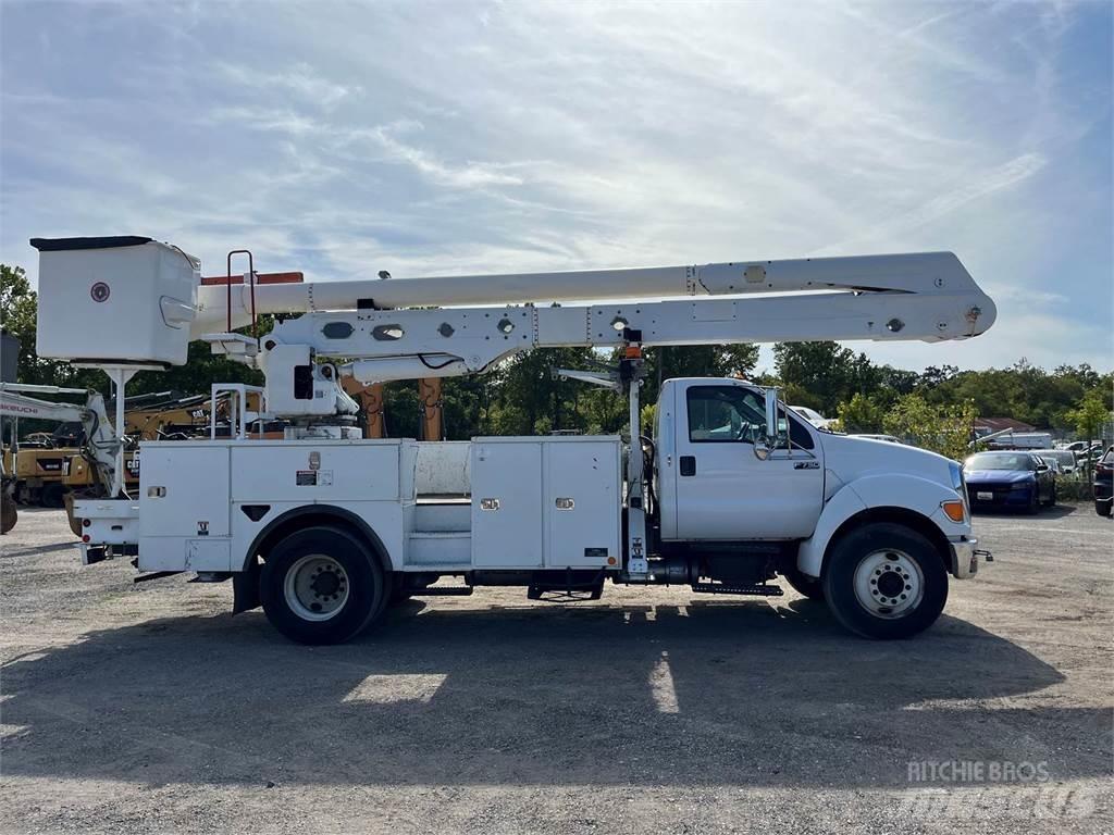 Ford F-750 Piattaforme autocarrate