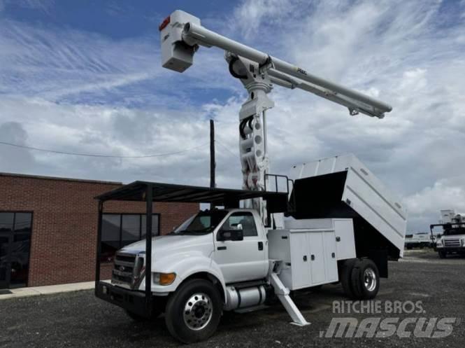 Ford F-750 Piattaforme autocarrate