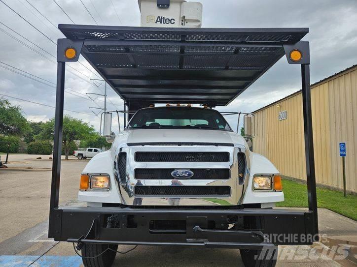 Ford F-750 Piattaforme autocarrate