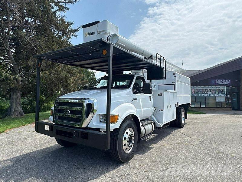 Ford F-750 Piattaforme autocarrate