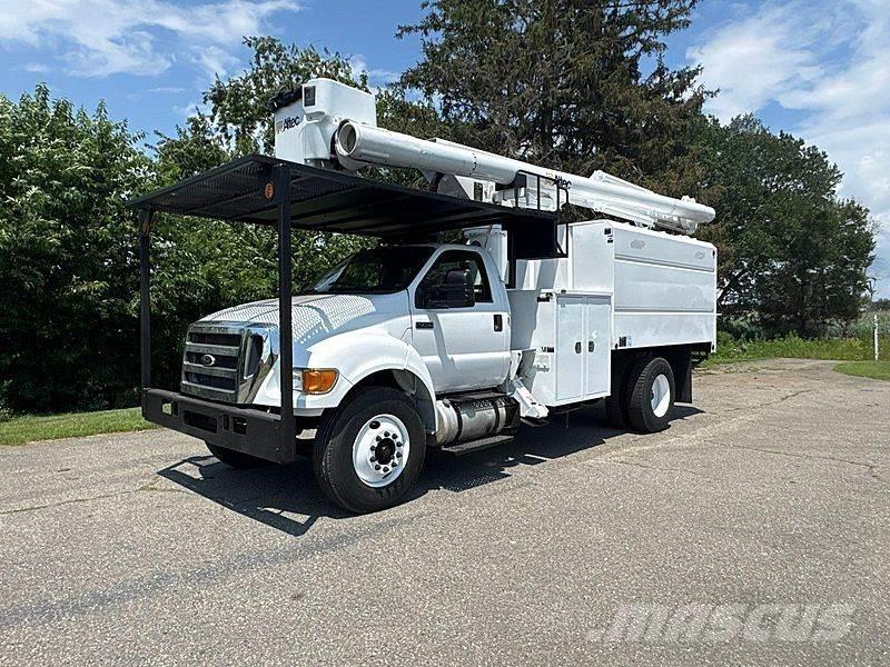Ford F-750 Piattaforme autocarrate