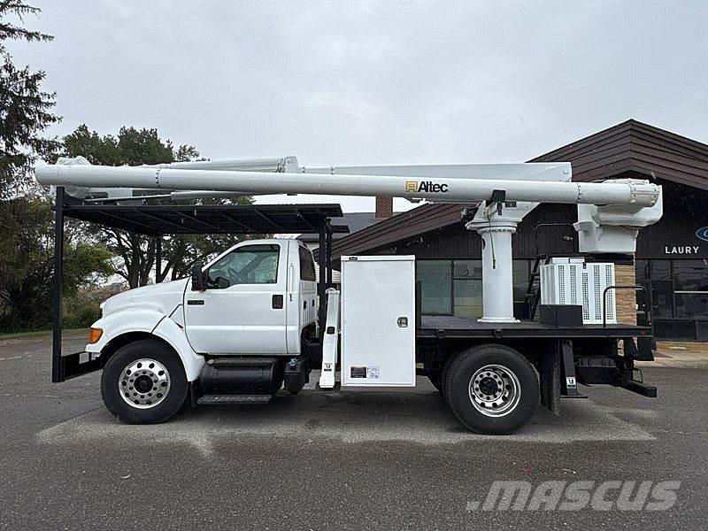 Ford F-750 Piattaforme autocarrate
