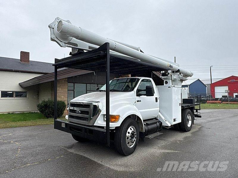 Ford F-750 Piattaforme autocarrate