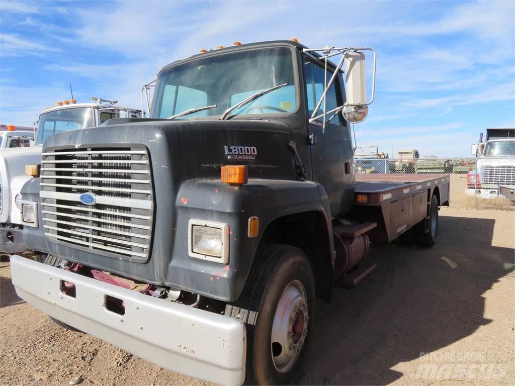 Ford L8000 Camion ribaltabili