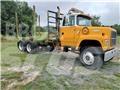 Ford L8000 Camion trasporto legname