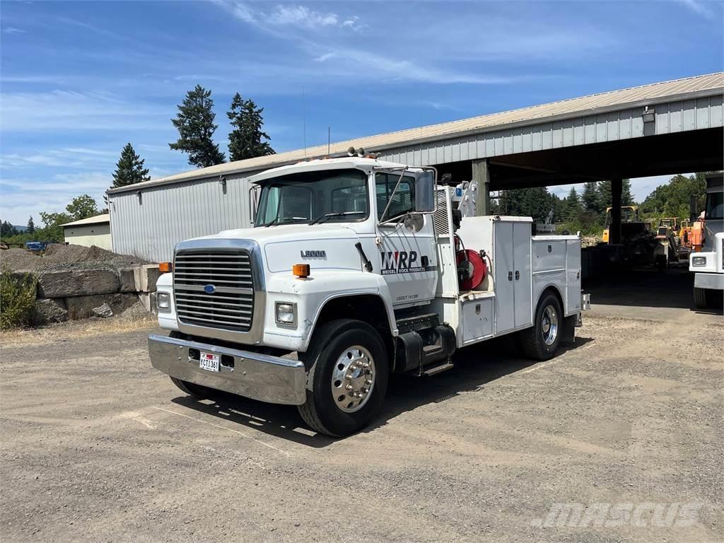 Ford L8000 Veicoli municipali