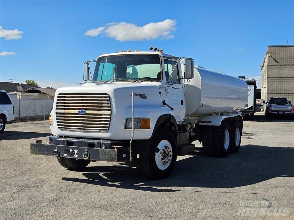 Ford L9000 Cisterna