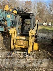 Gehl 5640E Mini Pale Gommate