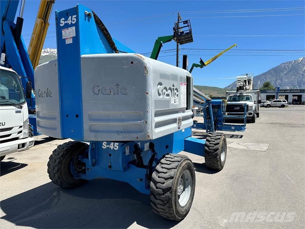 Genie S-45 Piattaforme a braccio telescopico