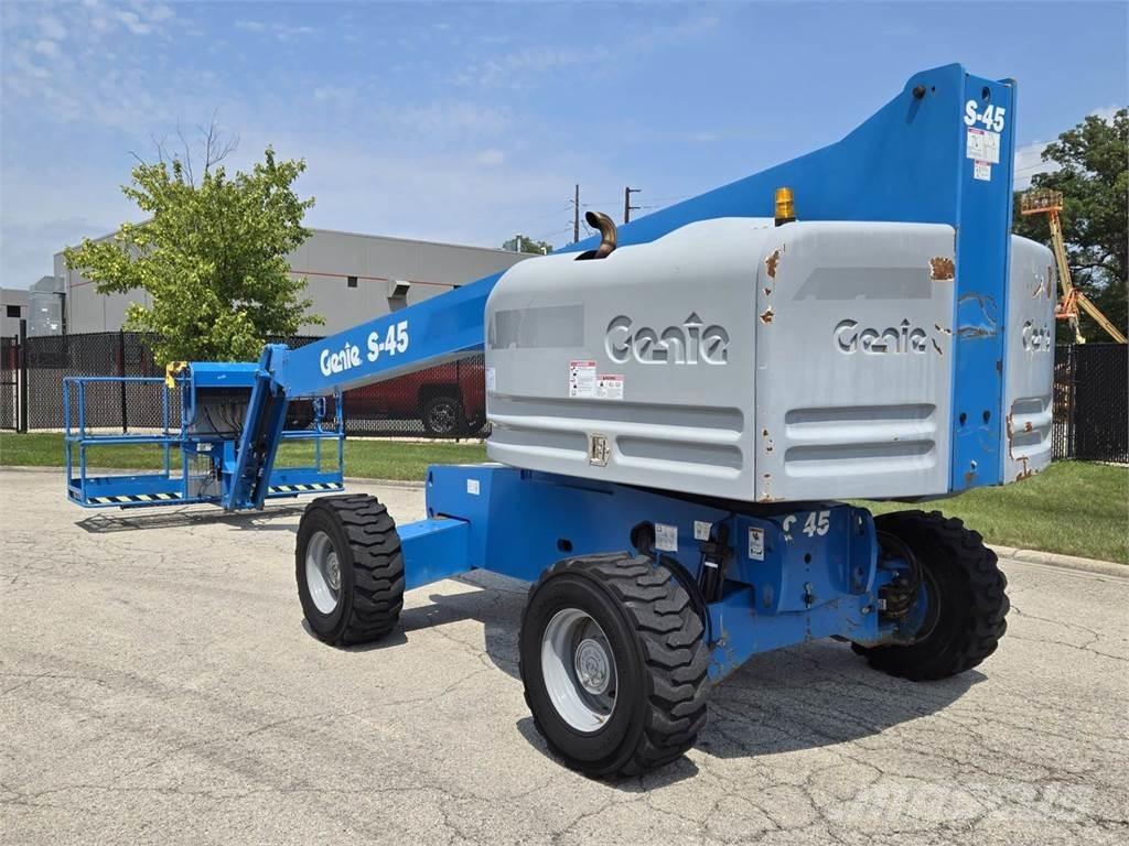 Genie S-45 Piattaforme a braccio telescopico