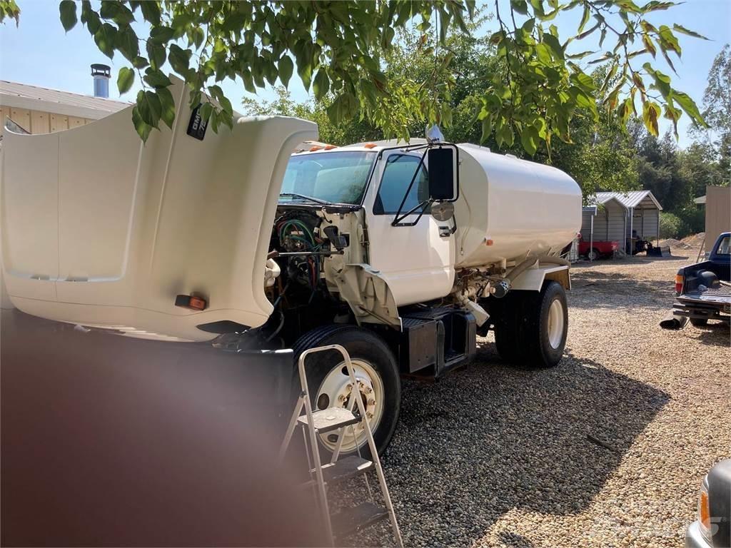 GMC 7500 Cisterna