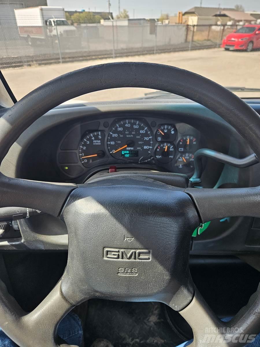 GMC C5500 Camion con sponde ribaltabili