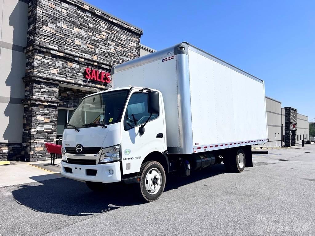 Hino 195 Camion cassonati
