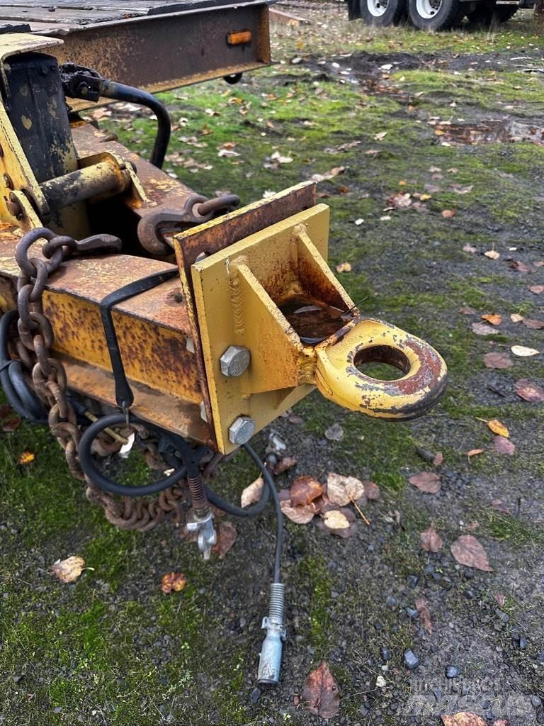 Hyster  Rimorchio per il trasporto di veicoli