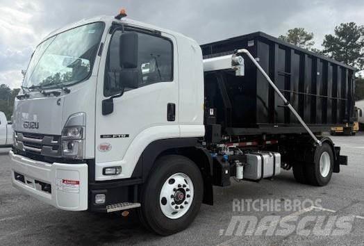 Isuzu FTR Camion con gancio di sollevamento