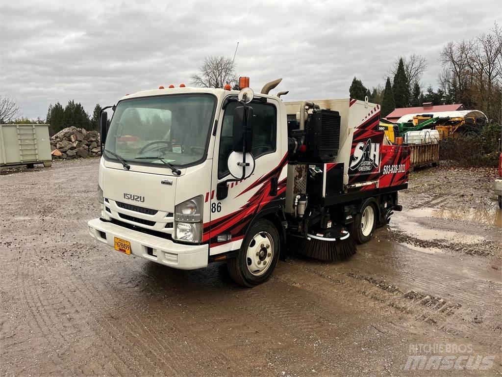Isuzu NPR Spazzatrici