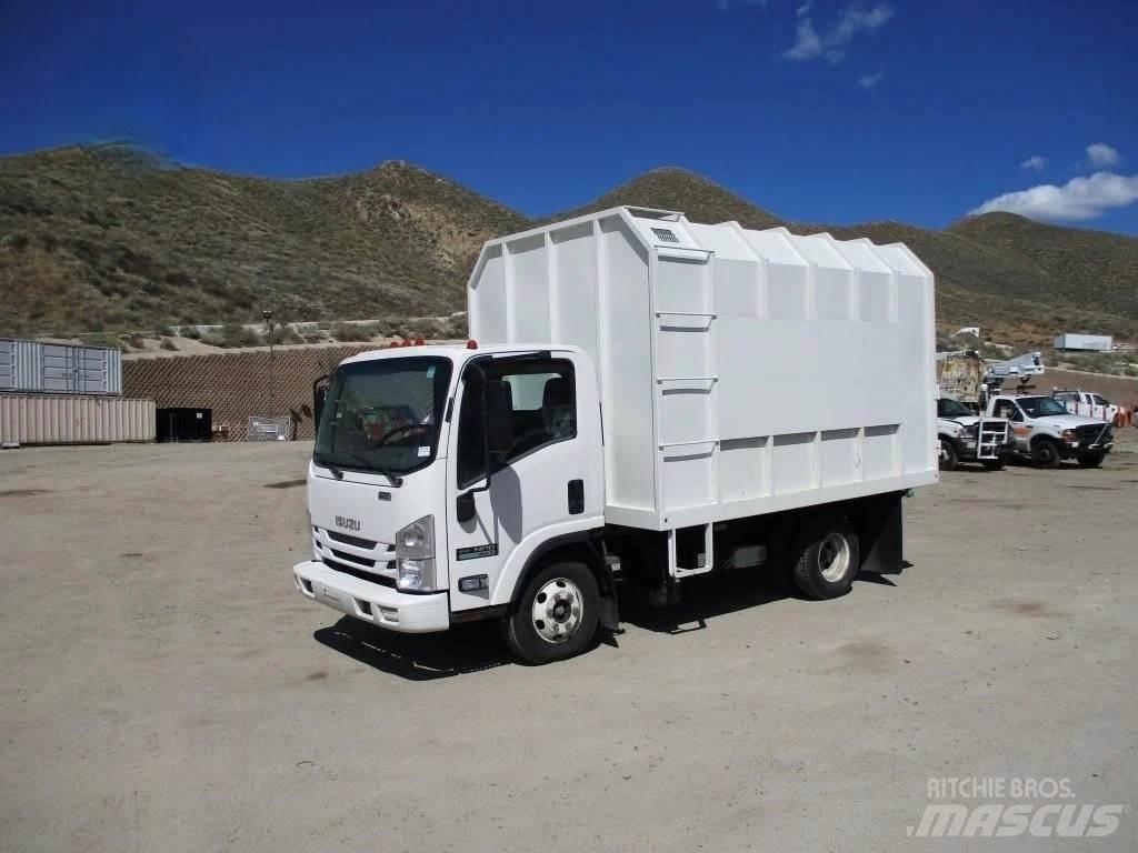 Isuzu NPR Autocarri per segatura e cippato