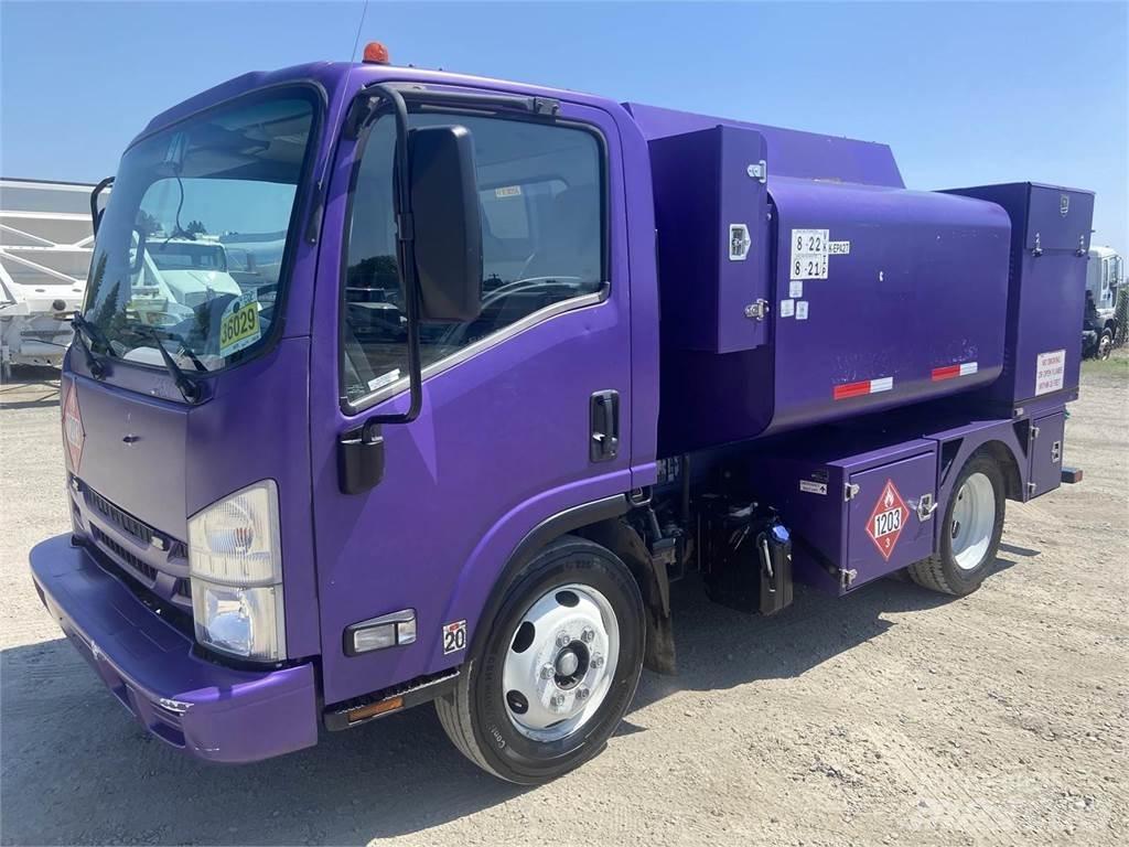 Isuzu NQR Cisterna