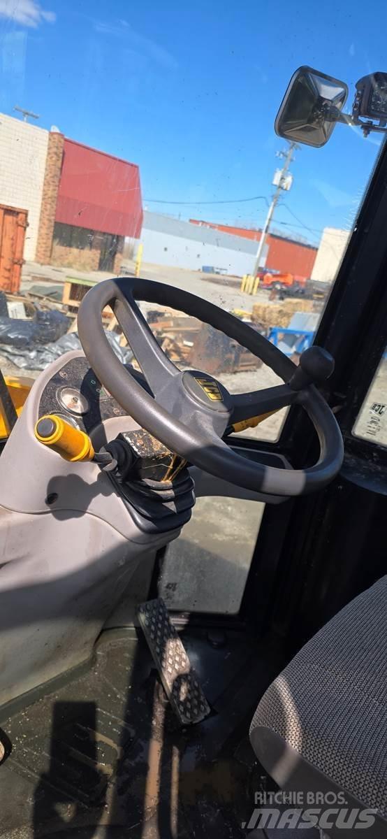 JCB 407 Pale gommate