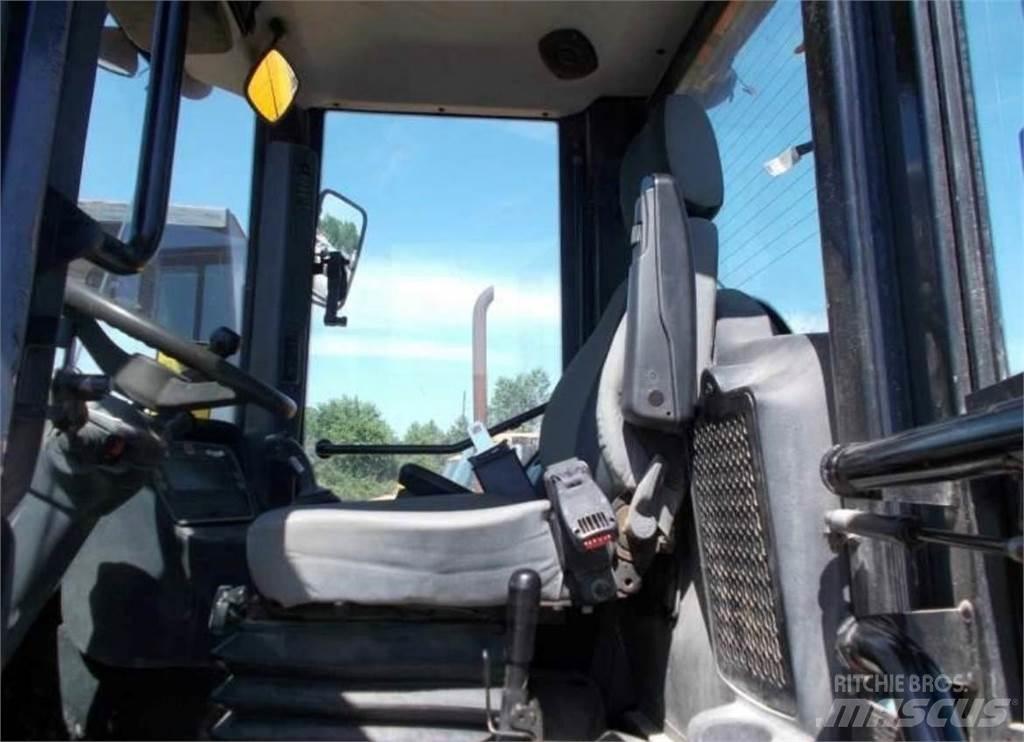 JCB 416 HT Pale gommate