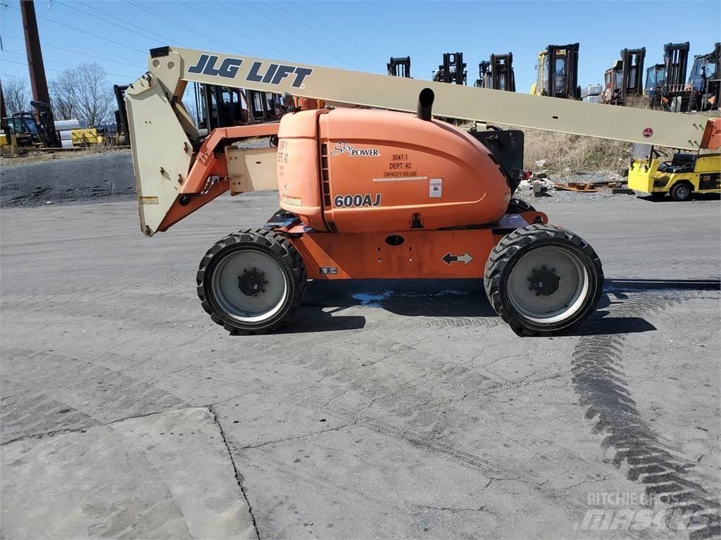 JLG 600AJ Piattaforme a braccio articolato