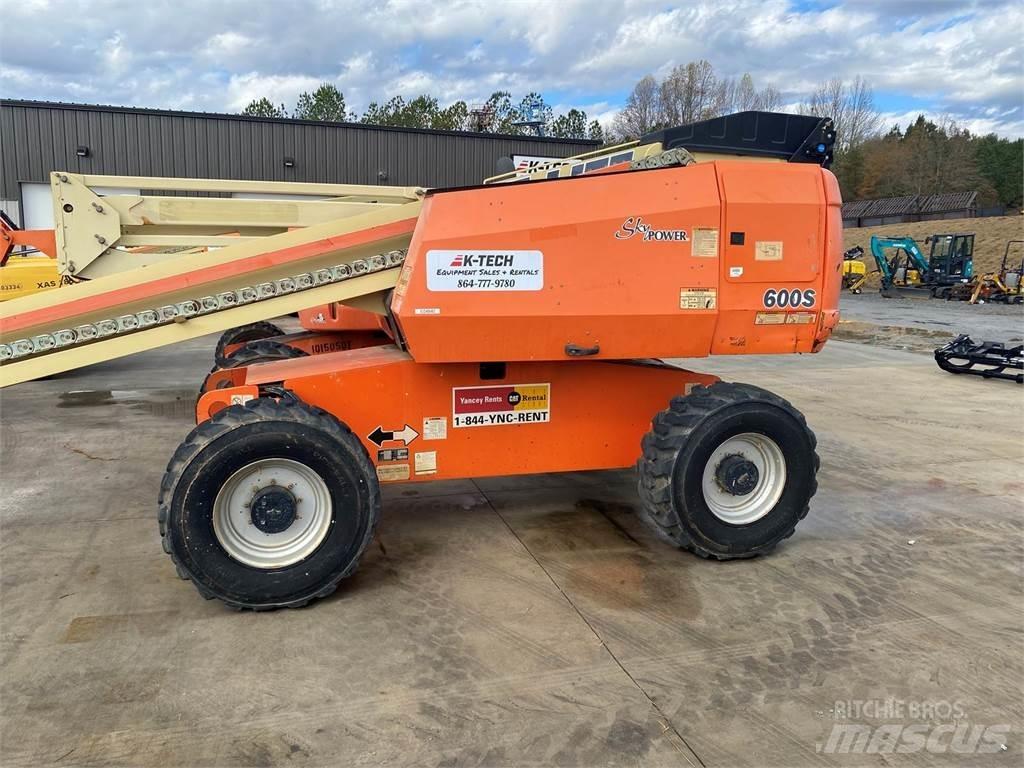 JLG 600S Piattaforme a braccio telescopico