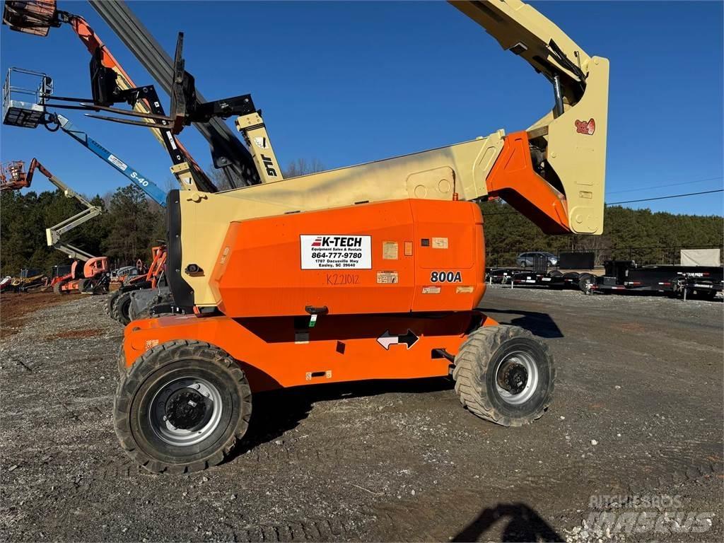JLG 800A Piattaforme cingolate, Piattaforme a ragno e Montacarichi