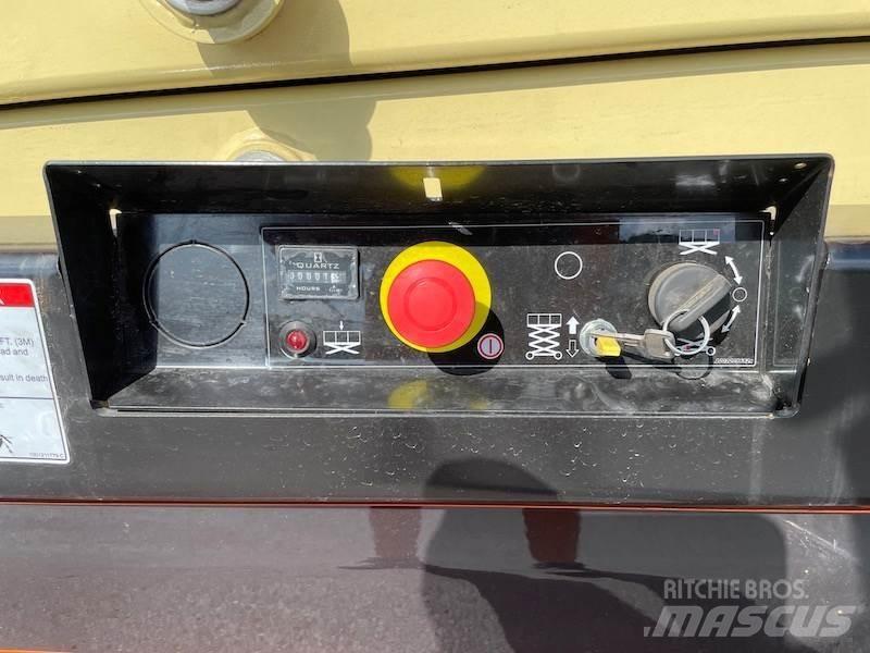 JLG R4045 Piattaforme a pantografo