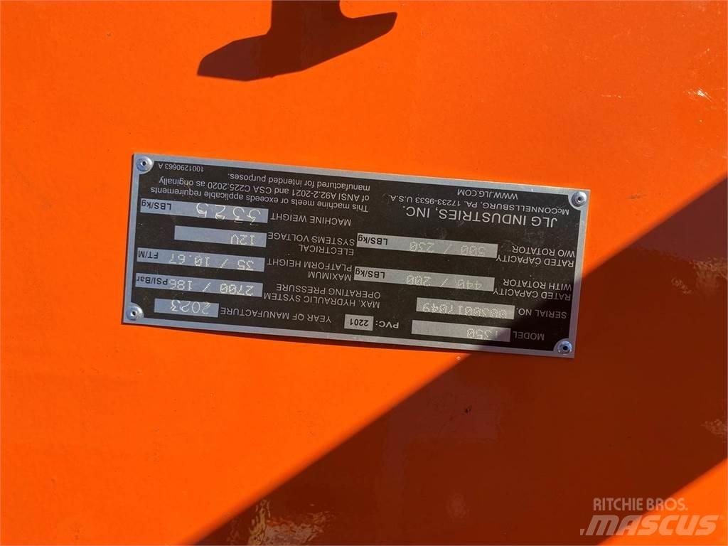 JLG T350 Piattaforme aeree su rimorchio