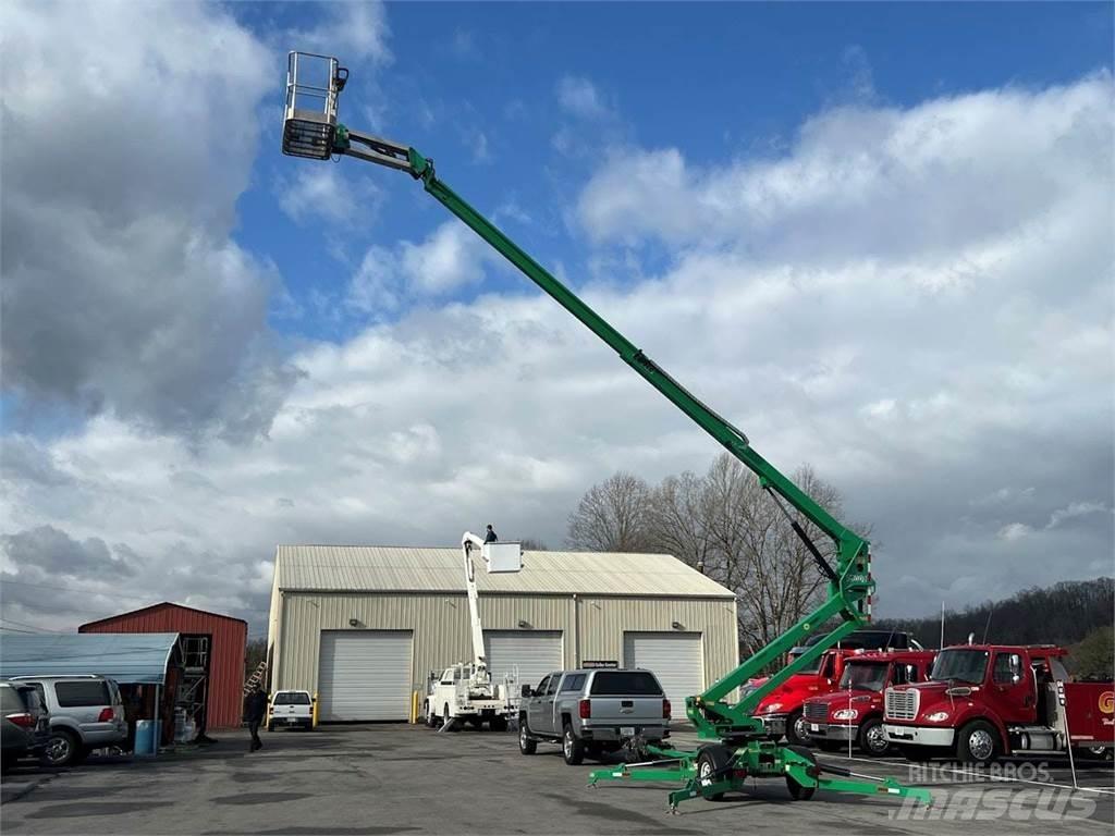 JLG T500J Piattaforme aeree su rimorchio