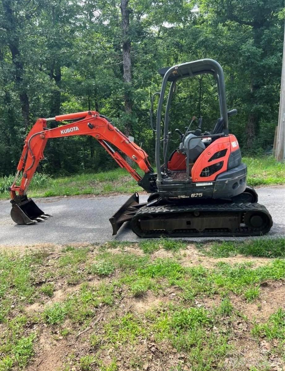 Kubota U25 Miniescavatori