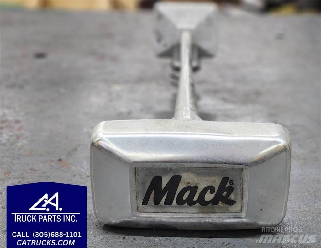 Mack  Componenti elettroniche