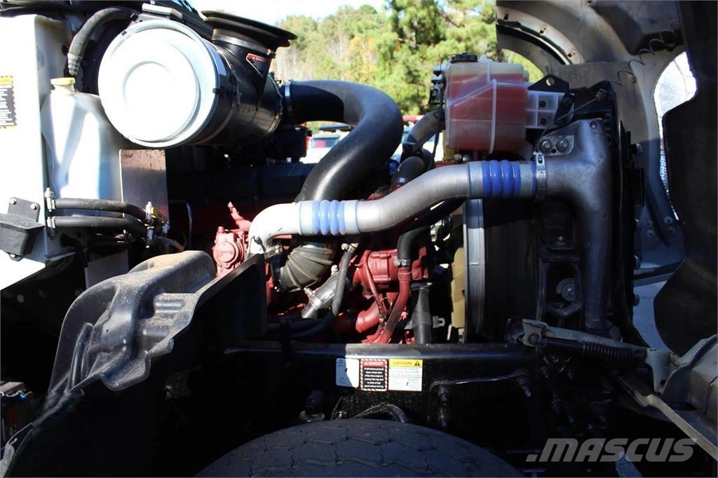 Mack 84FR Camion ribaltabili