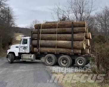 Mack CH613 Camion trasporto legname