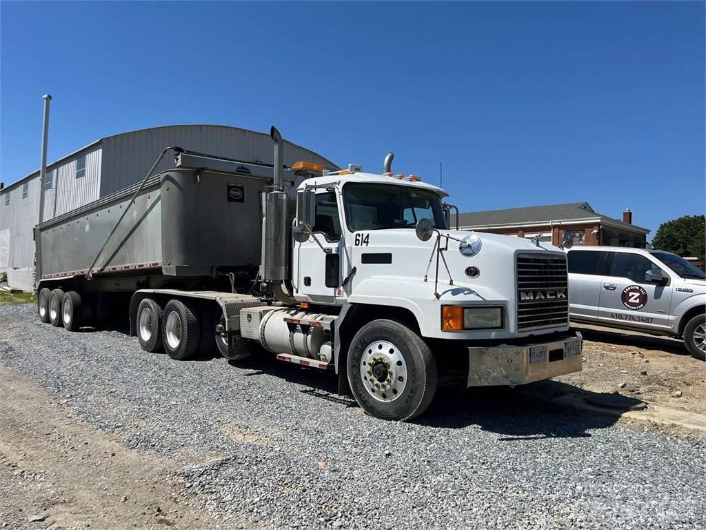 Mack CL733 Camion altro