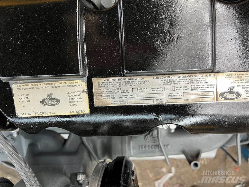 Mack E7 Motori
