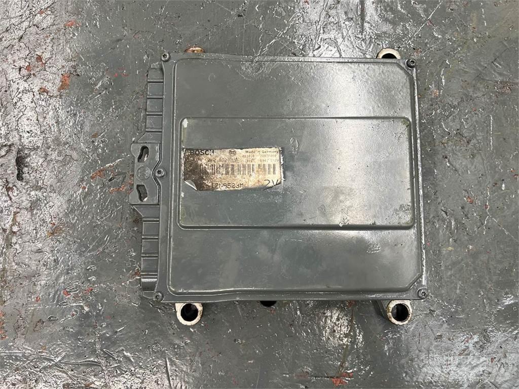 Mack E7 Componenti elettroniche