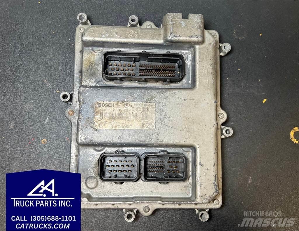 Mack E7 Componenti elettroniche