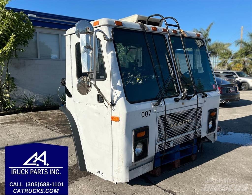 Mack LE613 Trasporto - Altro