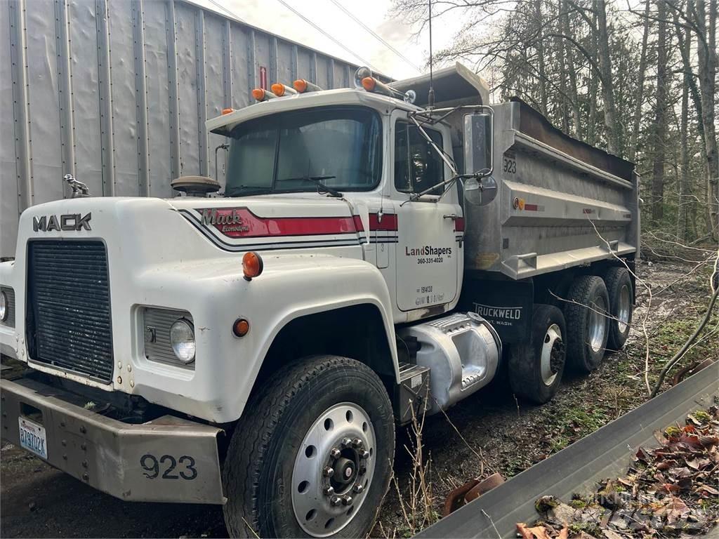 Mack RD600 Camion ribaltabili