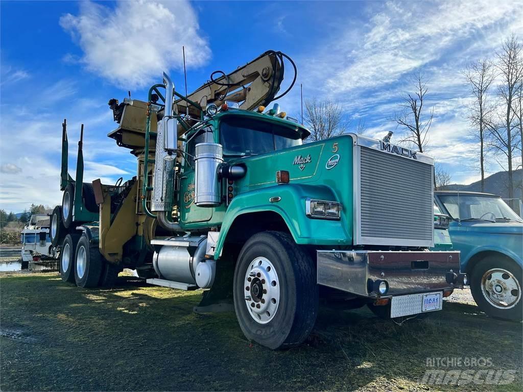 Mack RW700 Camion trasporto legname