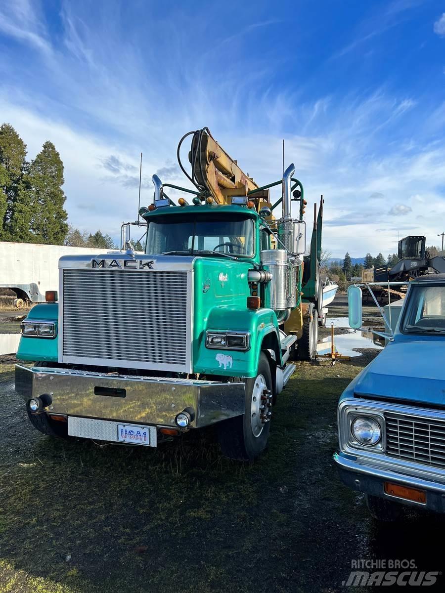 Mack RW700 Camion trasporto legname