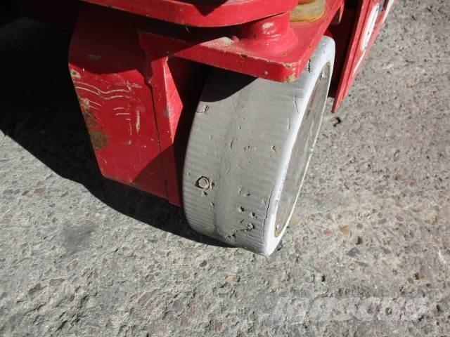 MEC 1330SE Piattaforme a pantografo