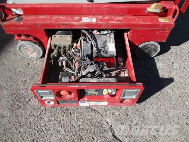 MEC 1330SE Piattaforme a pantografo