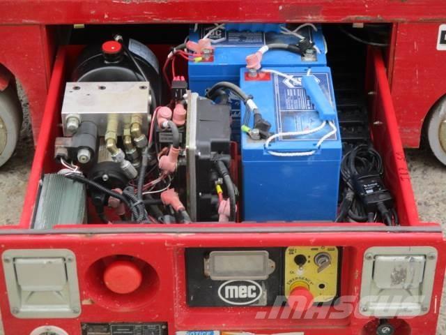 MEC 1330SE Piattaforme a pantografo